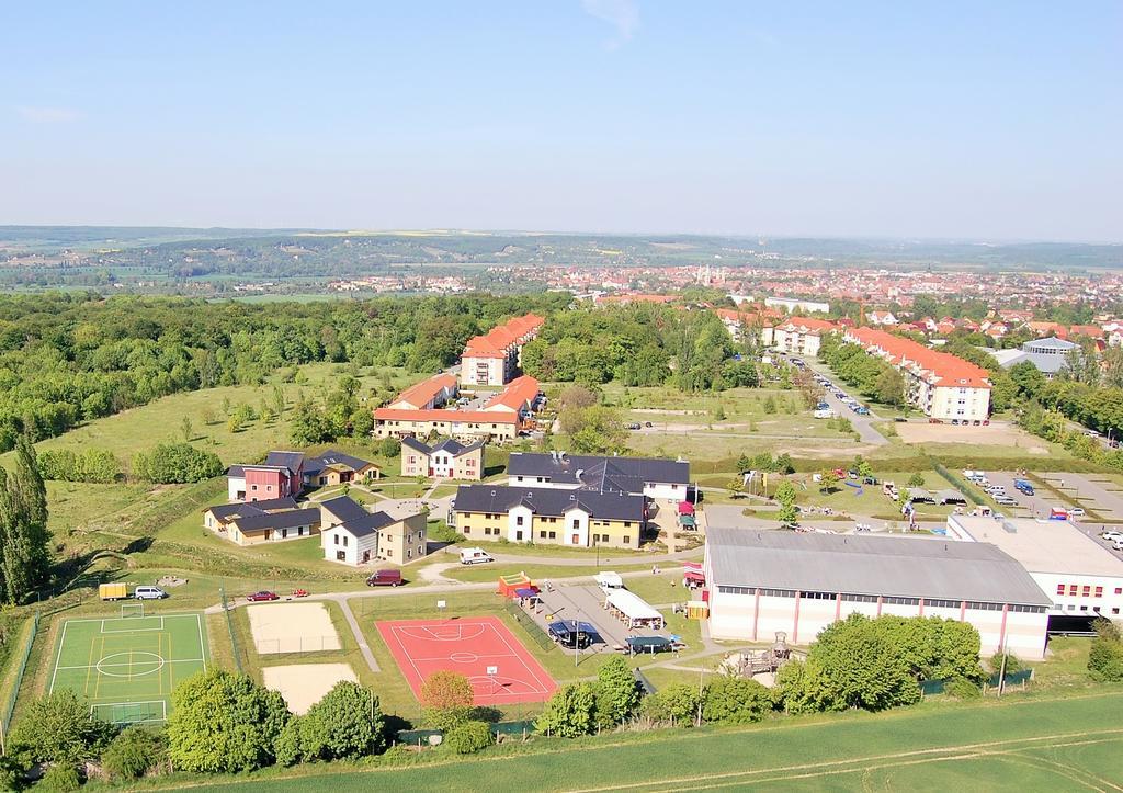 Euroville Jugend- Und Sporthotel เนาม์บวร์ก ภายนอก รูปภาพ