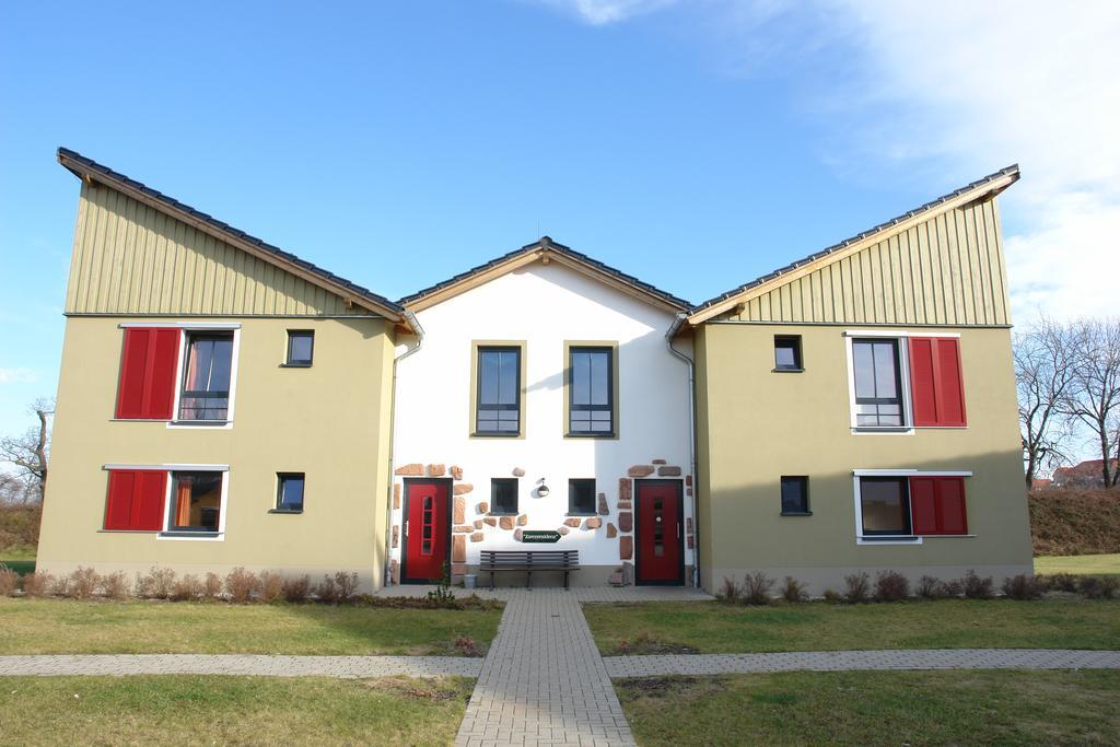 Euroville Jugend- Und Sporthotel เนาม์บวร์ก ภายนอก รูปภาพ