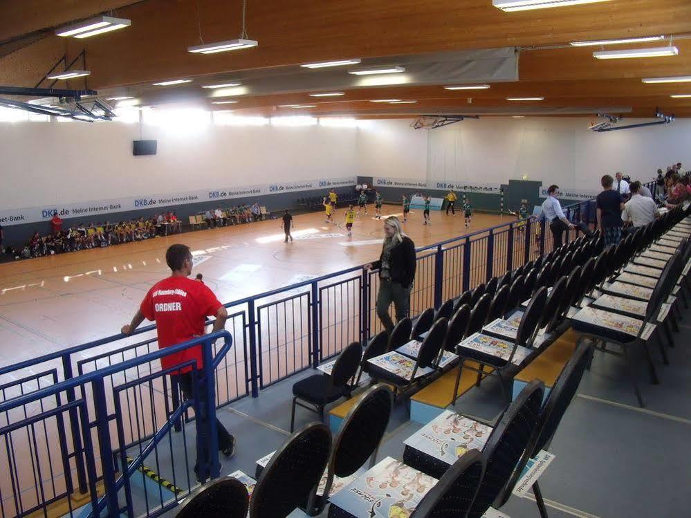Euroville Jugend- Und Sporthotel เนาม์บวร์ก ภายนอก รูปภาพ